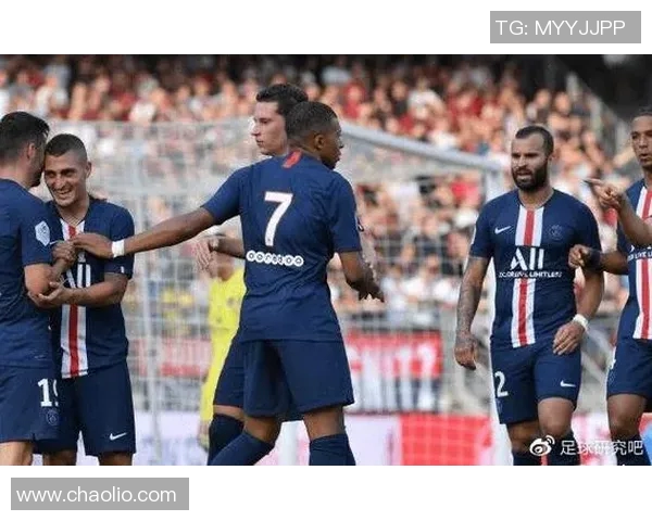 南特与巴黎圣曼激战成平比分揭晓精彩瞬间回顾