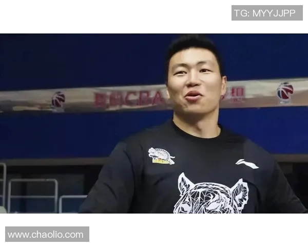 李根：从篮球场上的闪耀明星到社会责任的践行者之路