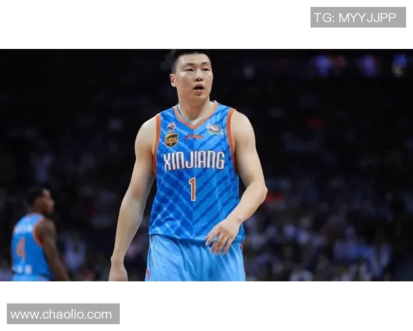 李根：从篮球场上的闪耀之星到生活中的坚韧奋斗者