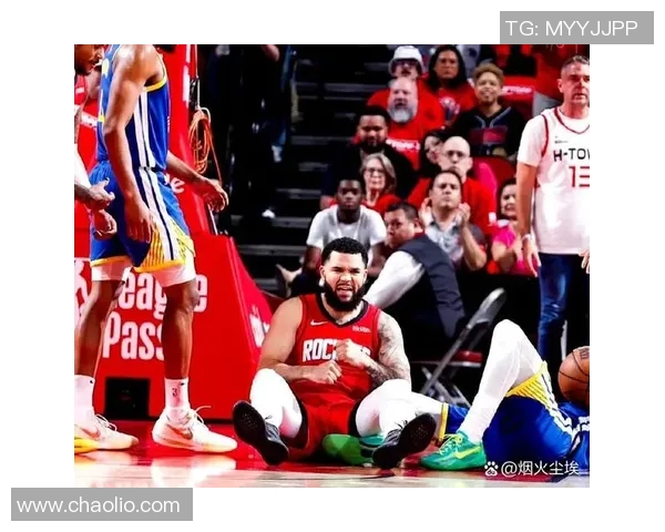 季后赛精彩对决勇士与火箭全场录像回放及精彩瞬间解析